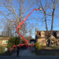 Enjoy A Hassle-free Autumn With Weekly Leaf Removal Services For Timber Frame Houses In Northern Virginia